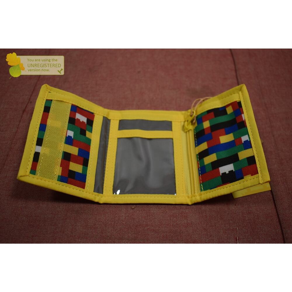 Lego Tri-Fold Wallet Brick Wall Color-- - Picture 4 of 6